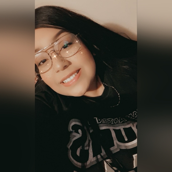 Meet your Posher, Sophia - Picture 1 of 1